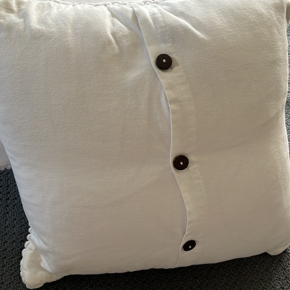 2 Coyuchi Organic Woven Rope Pillows with Kapok Inserts (Sold As A Pair) - Picture 5 of 8